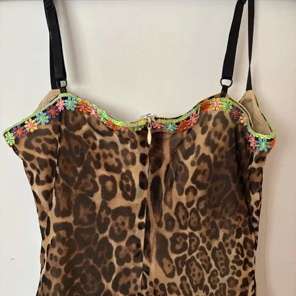 guizio brown cheetah leopard print bodycon mini dress with colourful floral trim - Picture 4 of 6